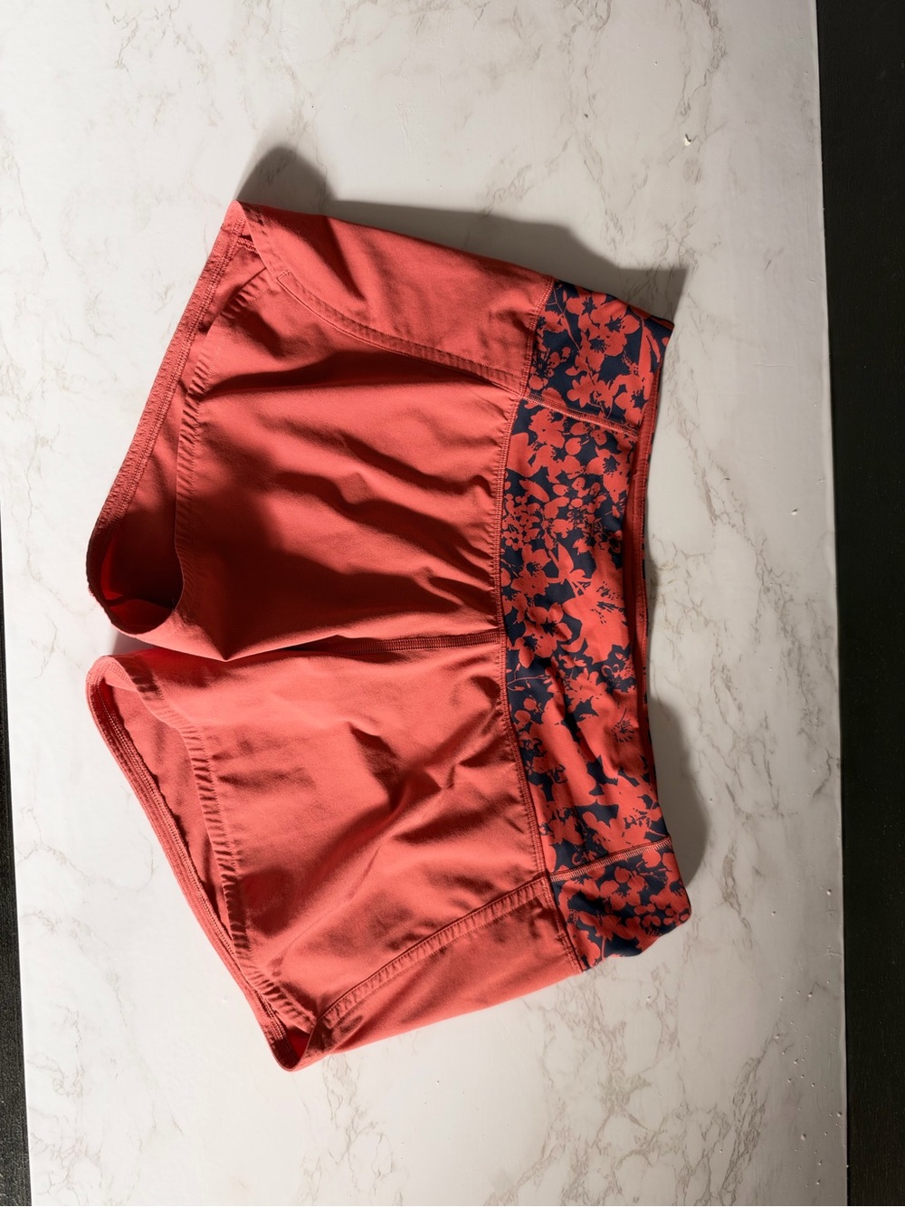lululemon Speed Up Short Mid-Rise 4" Coral & Blue Size 6